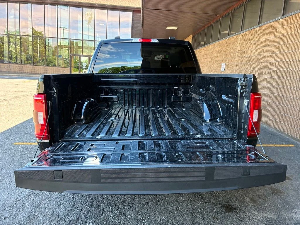 Used 2021 Black Ford XLT image 58