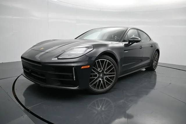 2026 Porsche Panamera E-Hybrid 4