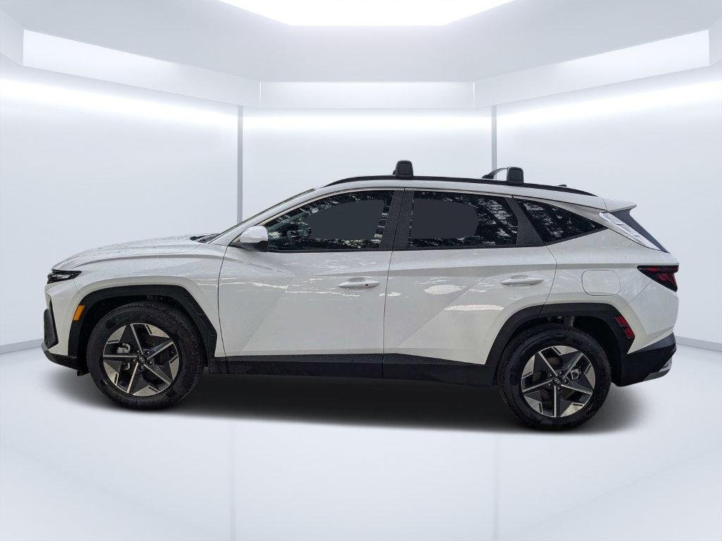 New 2026 White Hyundai SEL FWD image 6