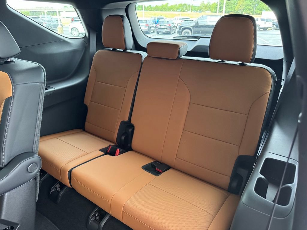 2027 Chevrolet Traverse Z71 - Photo 26