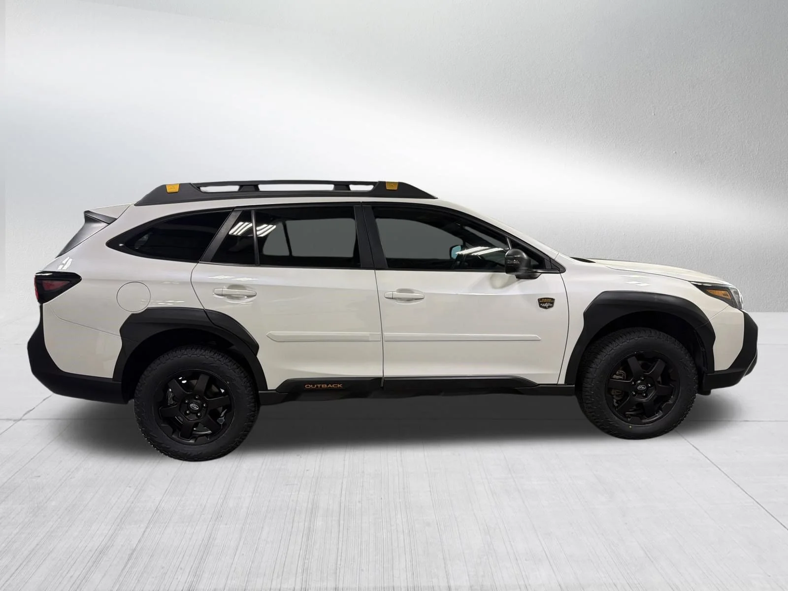 Used 2023 Crystal White Pearl Subaru Wilderness image 8