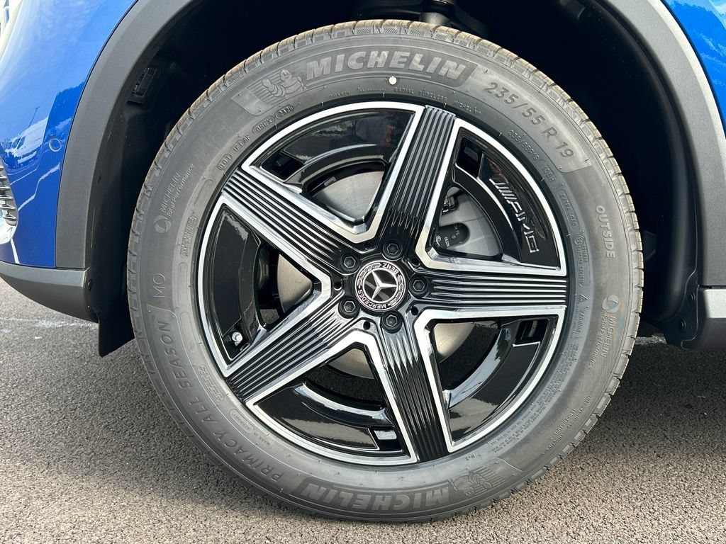 New 2027 Starling Blue Metallic Mercedes-Benz GLC 300 image 70