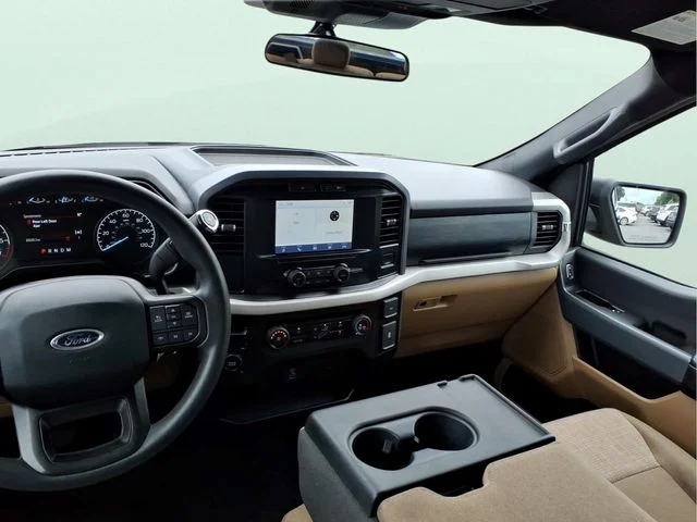 Used 2023 Black Ford XLT image 18