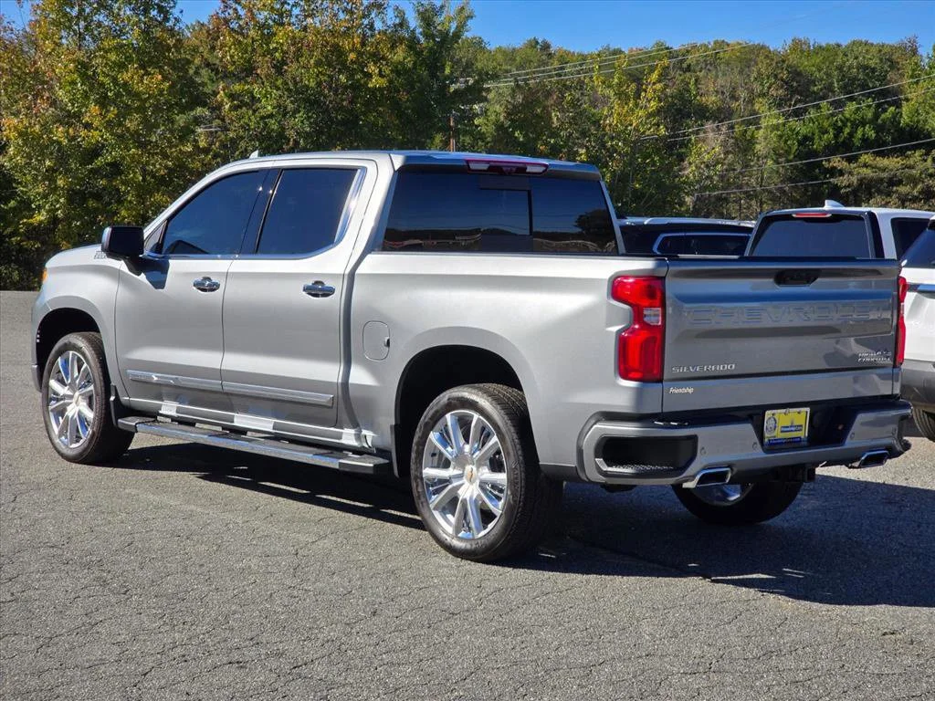 Used 2025 Sterling Gray Metallic Chevrolet High Country image 5