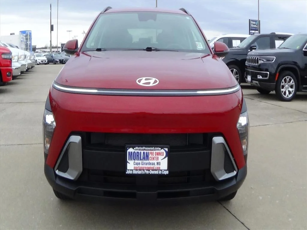Used 2025 Ultimate Red Metallic (r2p) Hyundai SEL image 3