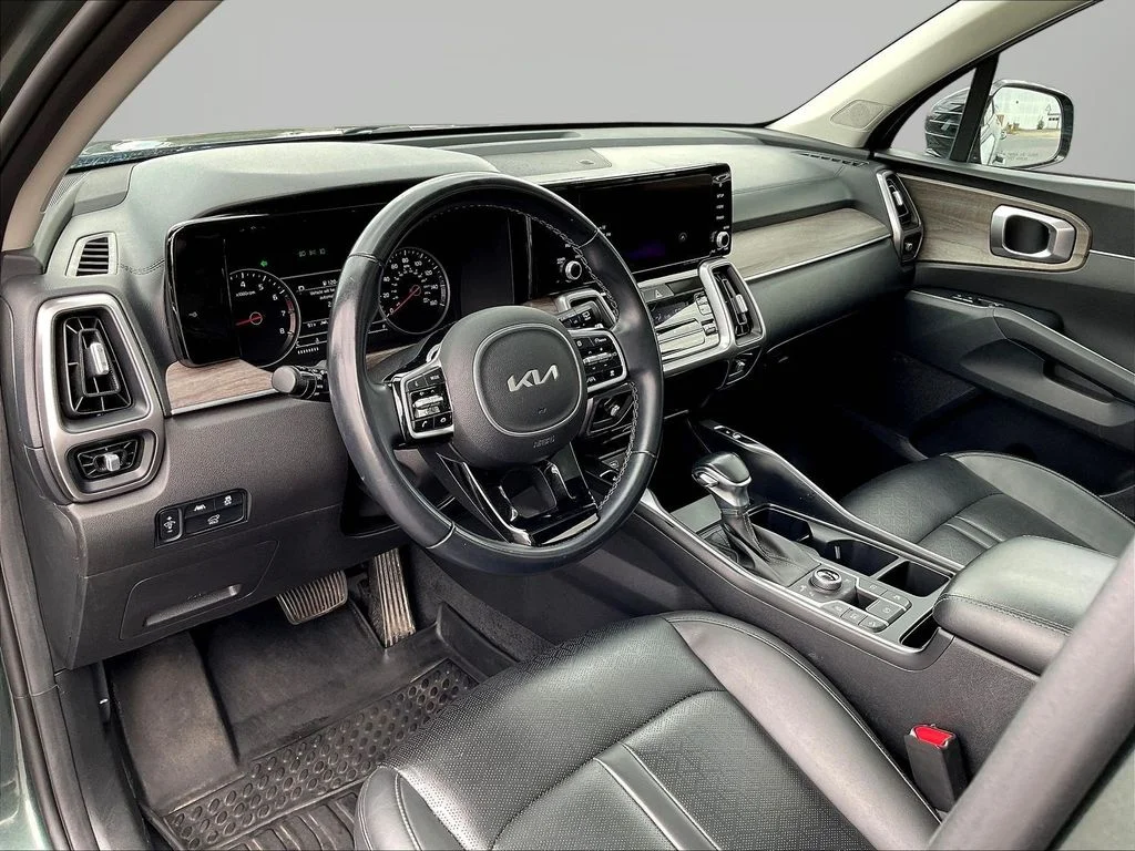 Used 2023 Green Kia X-Line EX image 17