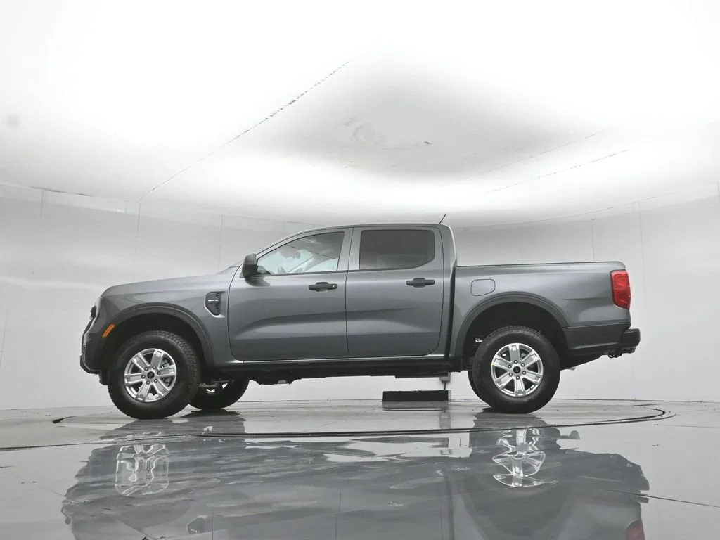 New 2026 Carbonized Gray Metallic Ford XL image 43