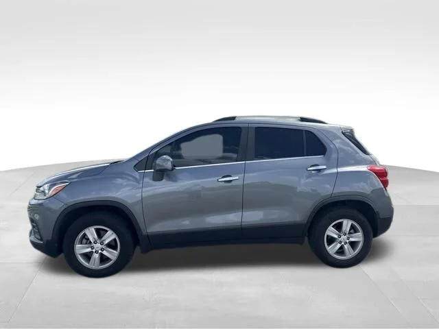 Used 2019 Gray Chevrolet LT image 6