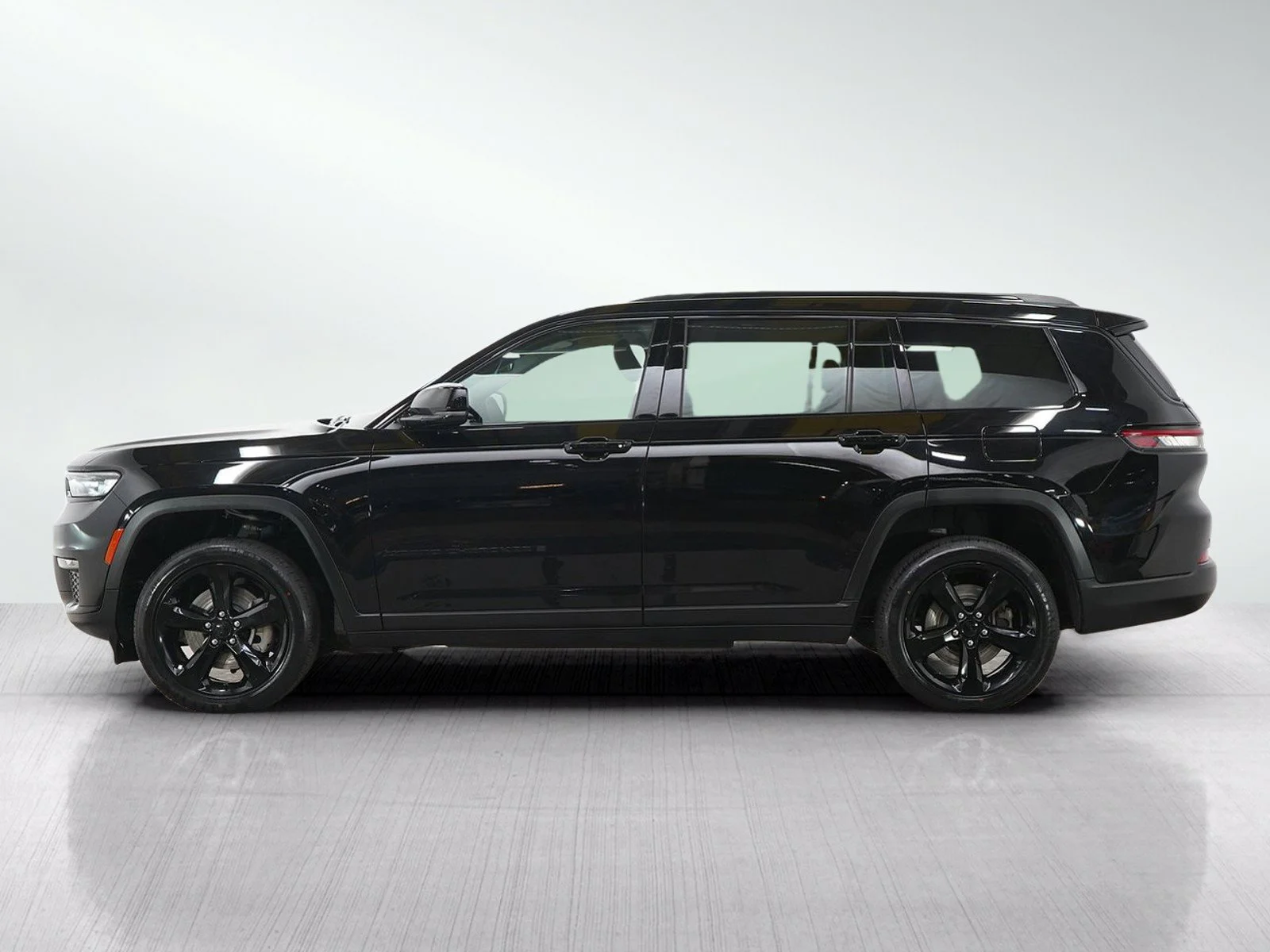 Used 2023 Jeep Grand Cherokee L Limited with VIN 1C4RJKBG3P8789587 for sale in Hopkins, Minnesota