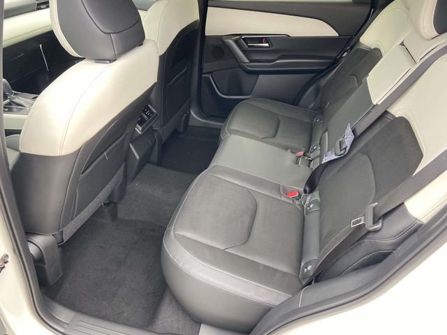 New 2026 Rhodium White Mazda Select AWD image 7