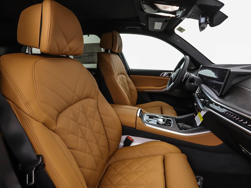New 2026 Blue BMW xDrive50e image 31