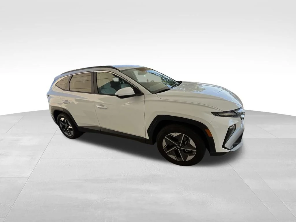 Used 2026 White Hyundai SEL Plus image 20