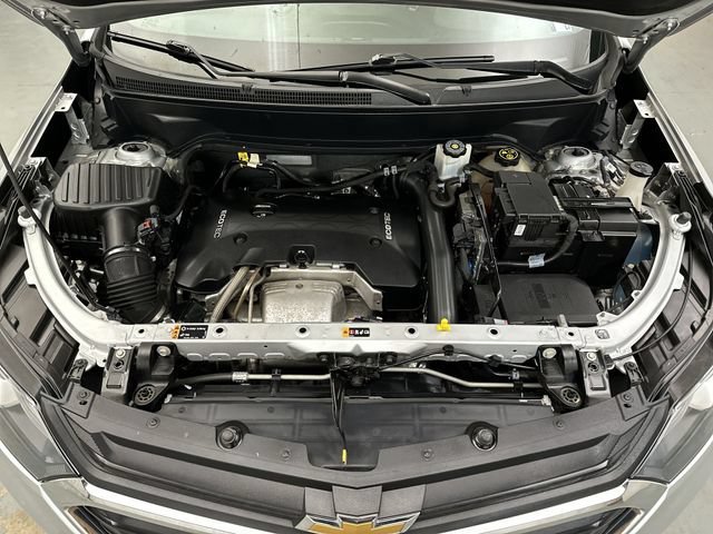 Used 2018 SILVER ICE METALLIC Chevrolet LT image 19