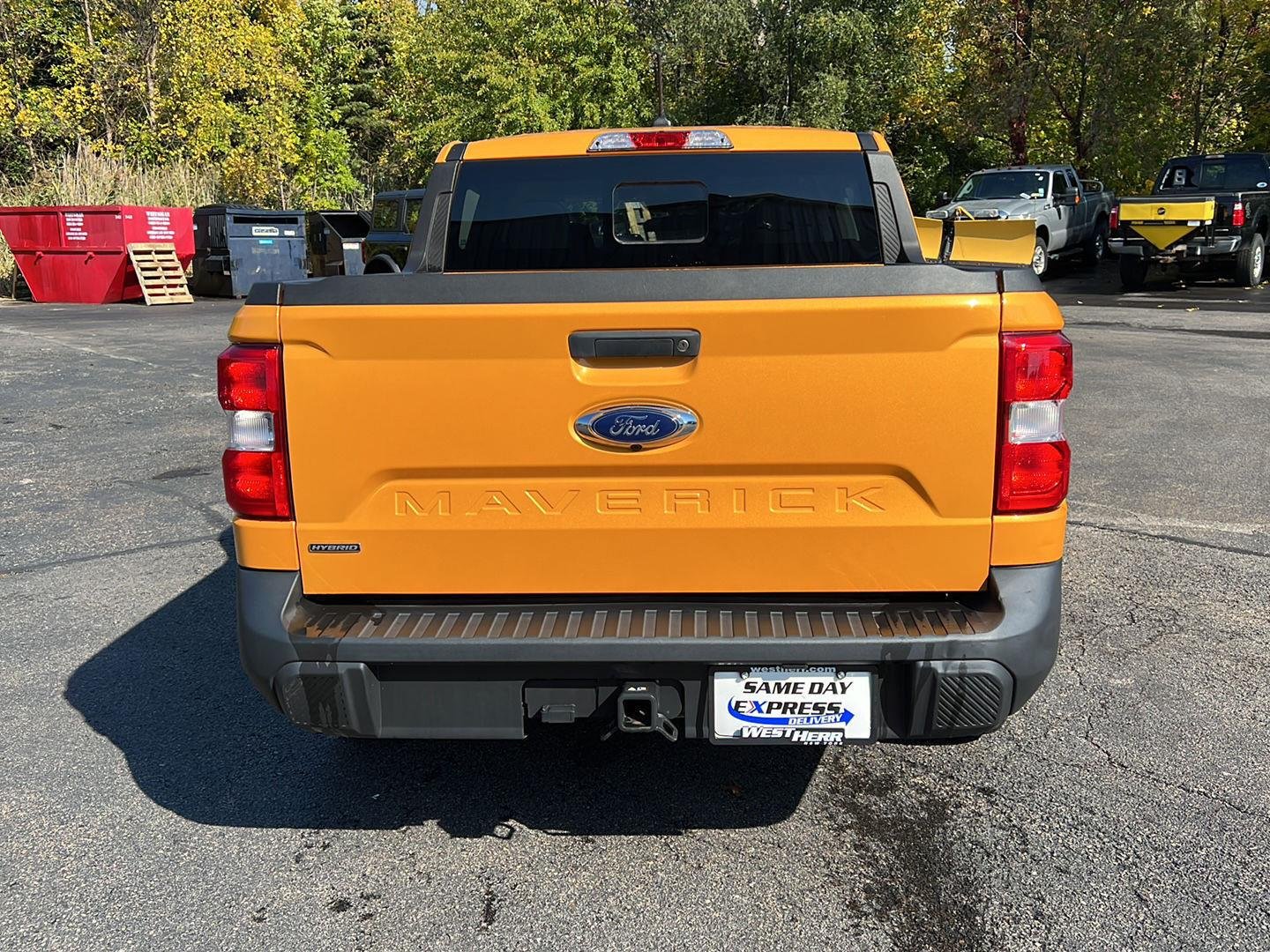 Used 2023 Cyber Orange Metallic Tri-Coat Ford LARIAT image 22
