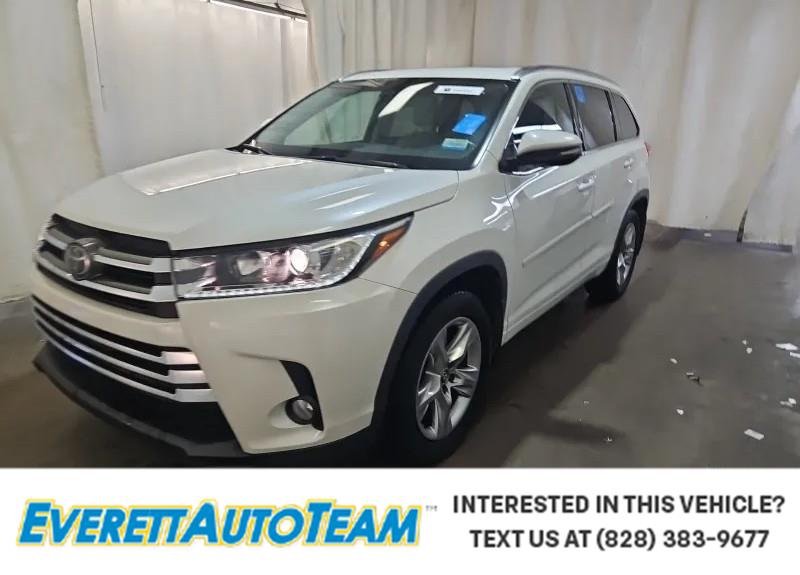 Used 2017 Blizzard Pearl Toyota Limited image 1