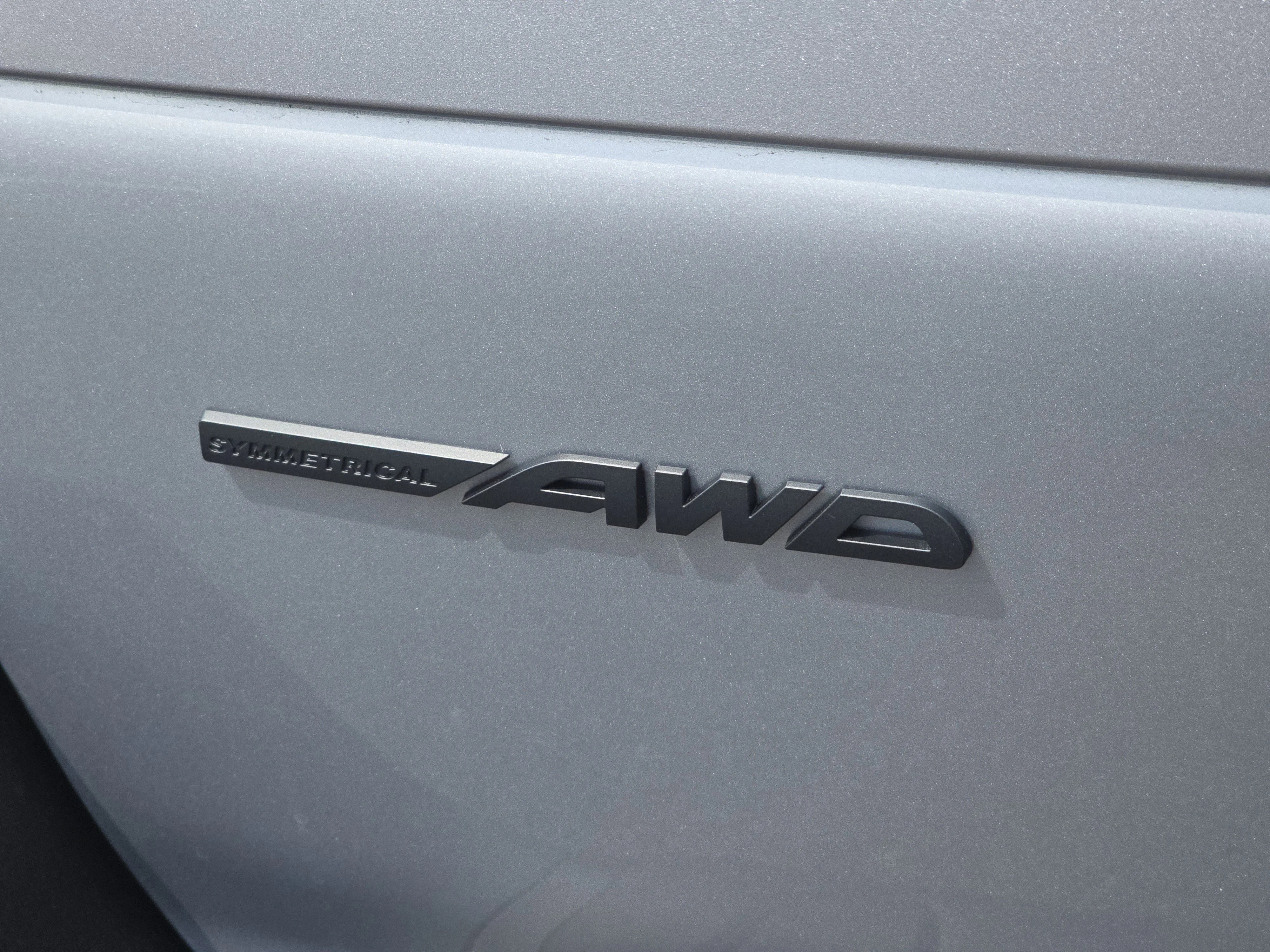 New 2026 Ice Silver Metallic Subaru Premium image 15