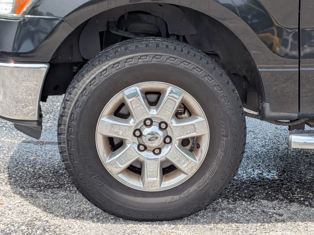 Used 2013 Black Ford XLT image 13