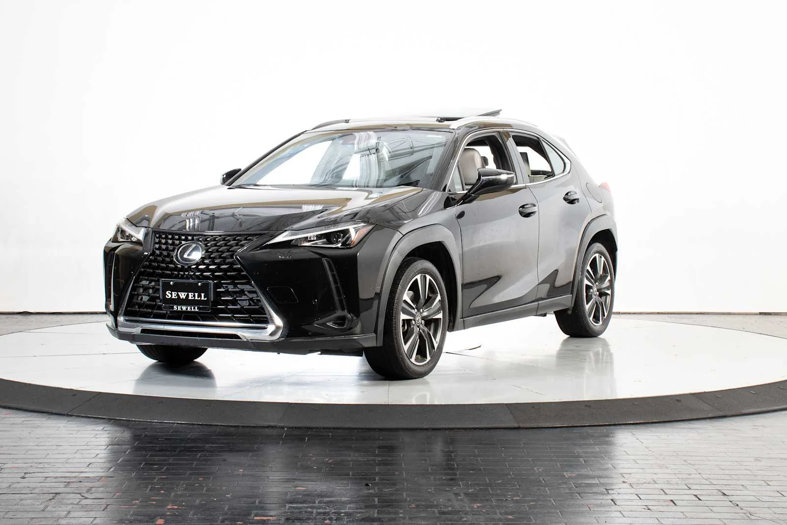 2021 Lexus UX 200 200 FWD's photo
