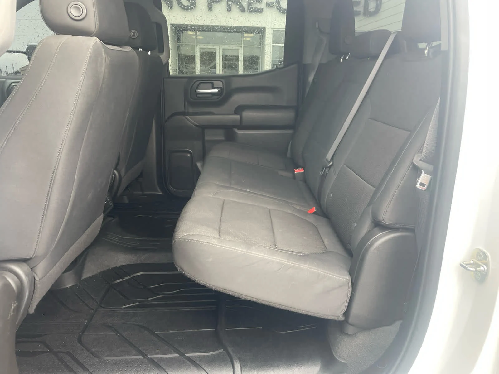 Used 2020 SUMMIT WHITE Chevrolet Custom image 9
