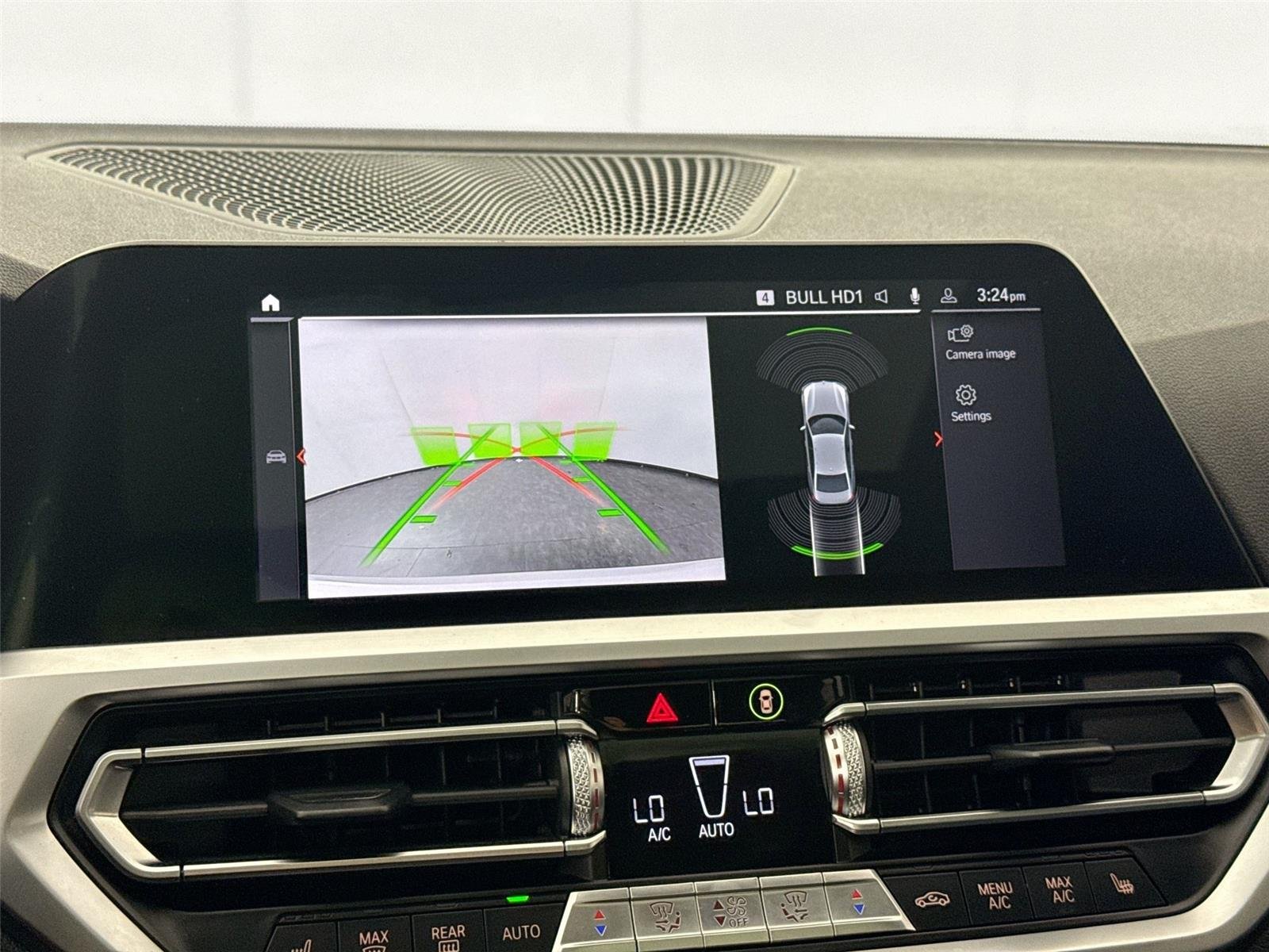Used 2019 Mineral White Metallic BMW 330i xDrive image 25