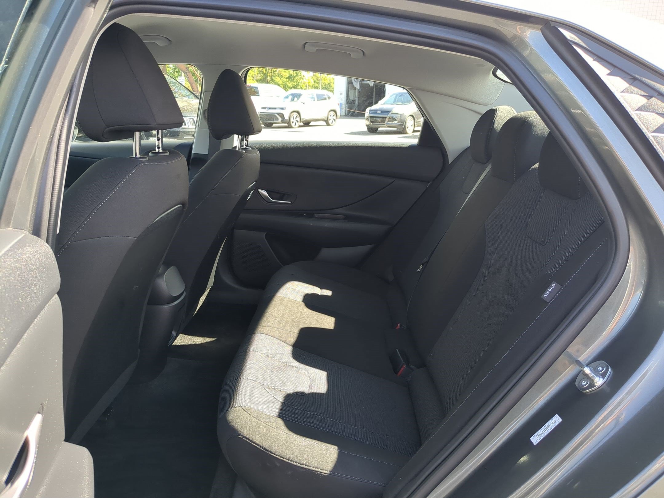 2024 Hyundai Elantra SE - Photo 25