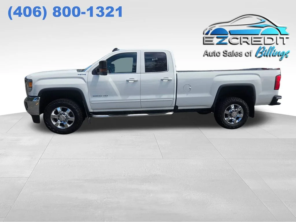 Used 2018 White GMC SLE image 1