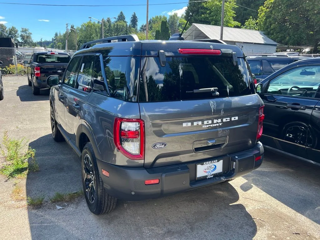New 2026 Carbonized Gray Metallic Ford Outer Banks® image 9