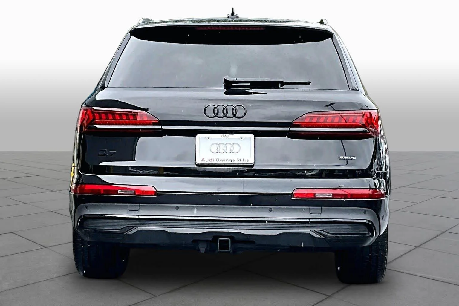 Used 2023 Mythos Black Metallic Audi Premium Plus image 5