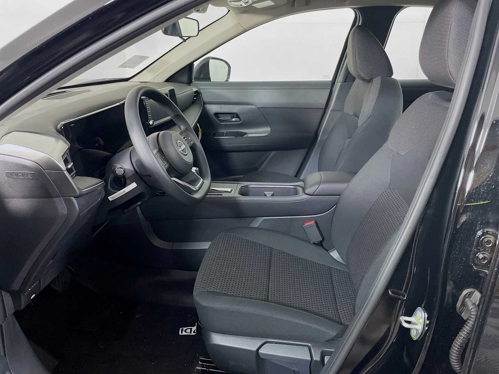 Certified Used 2025 Super Black Nissan S image 4