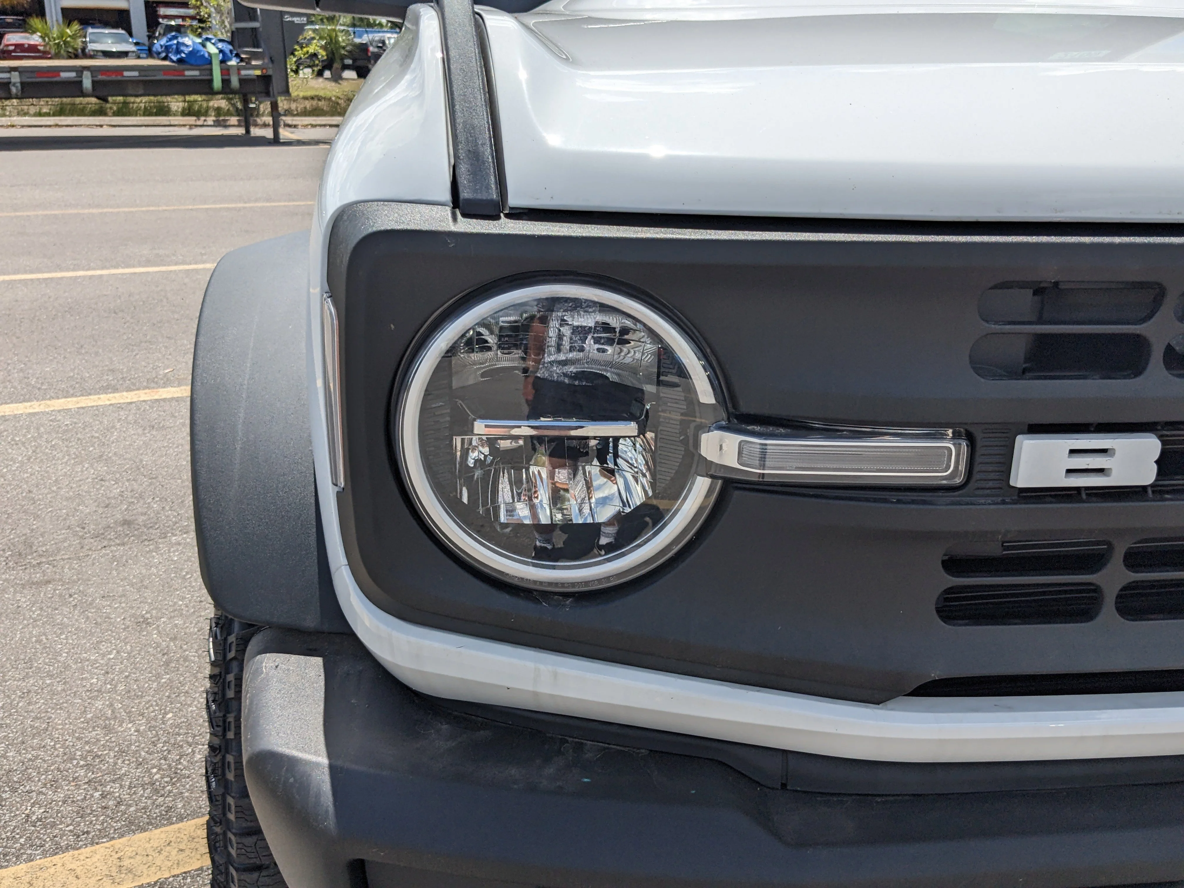 New 2025 Oxford White Ford Base image 9