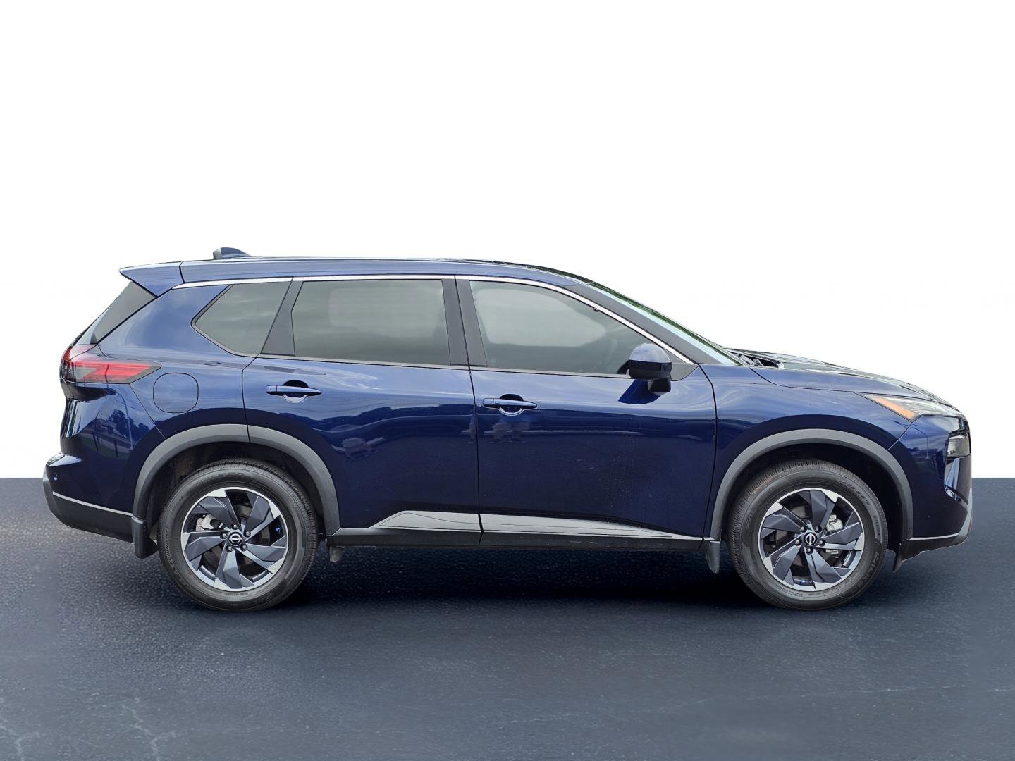 Used 2025 Deep Ocean Blue Pearl Nissan SV image 7