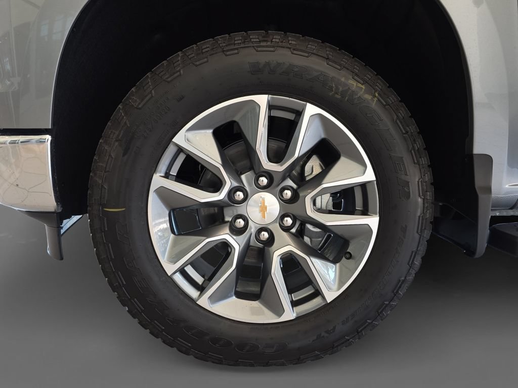 New 2026 Sterling Gray Metallic Chevrolet LT image 14