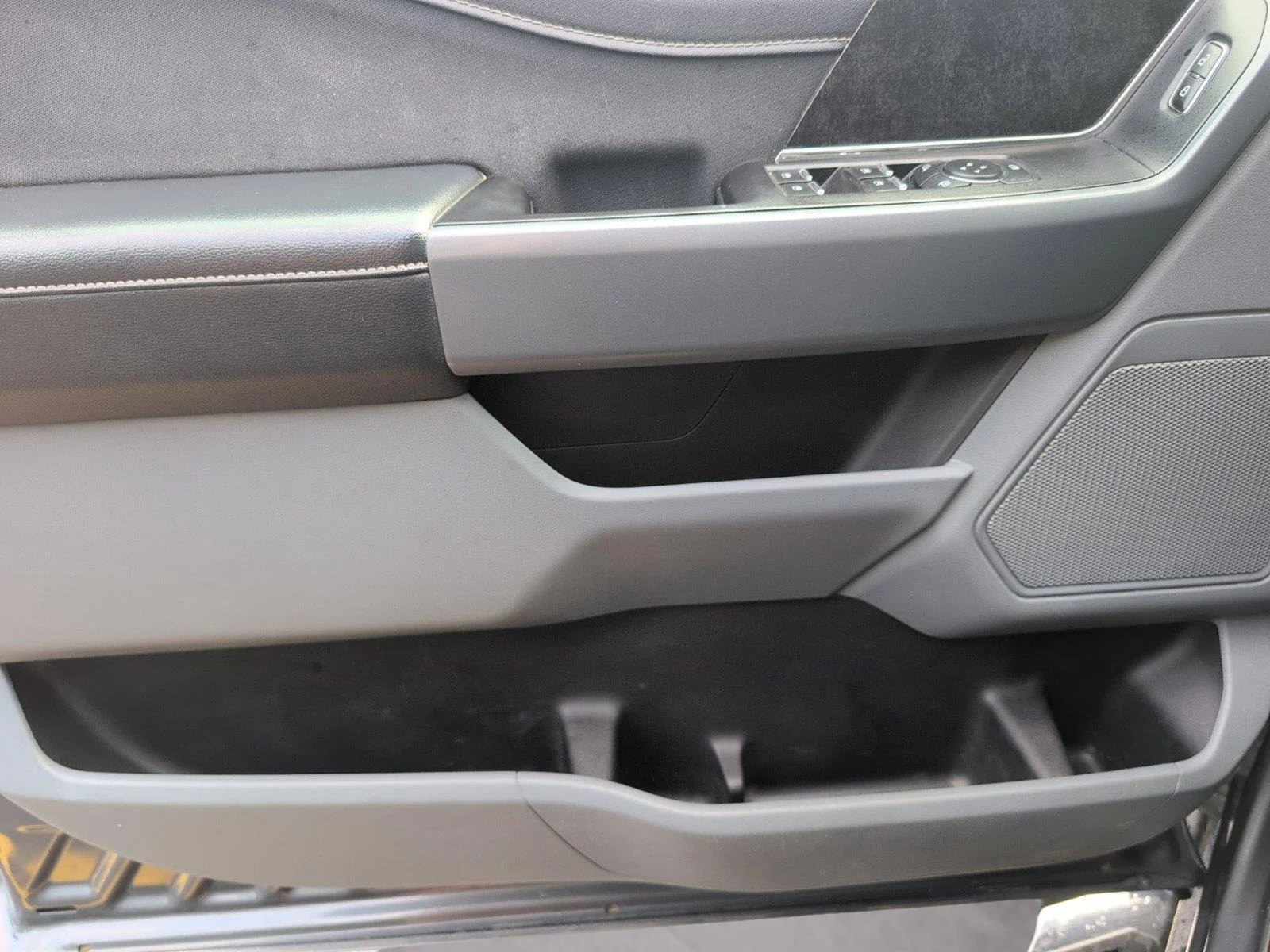Used 2021 Carbonized Gray Ford XLT image 15