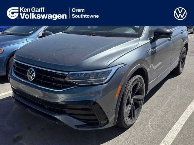 2023 Volkswagen Tiguan SE R-Line Black