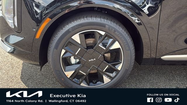 New 2026 Ebony Black Kia SX Prestige image 8