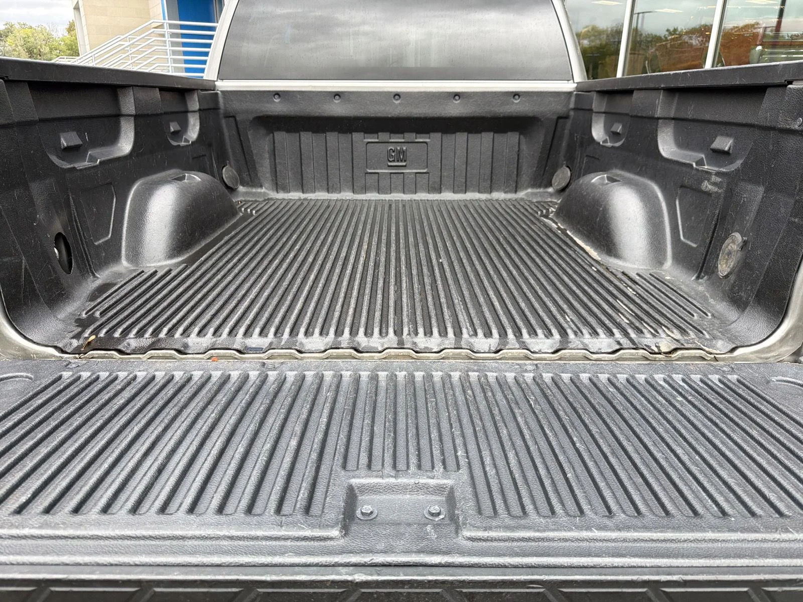 Used 2012 STEEL GRAY METALLIC GMC SLE image 30