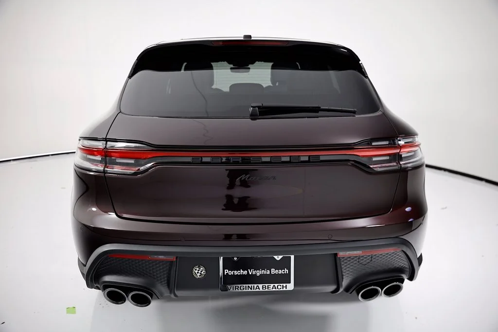 2026 Porsche Macan T - Photo 4