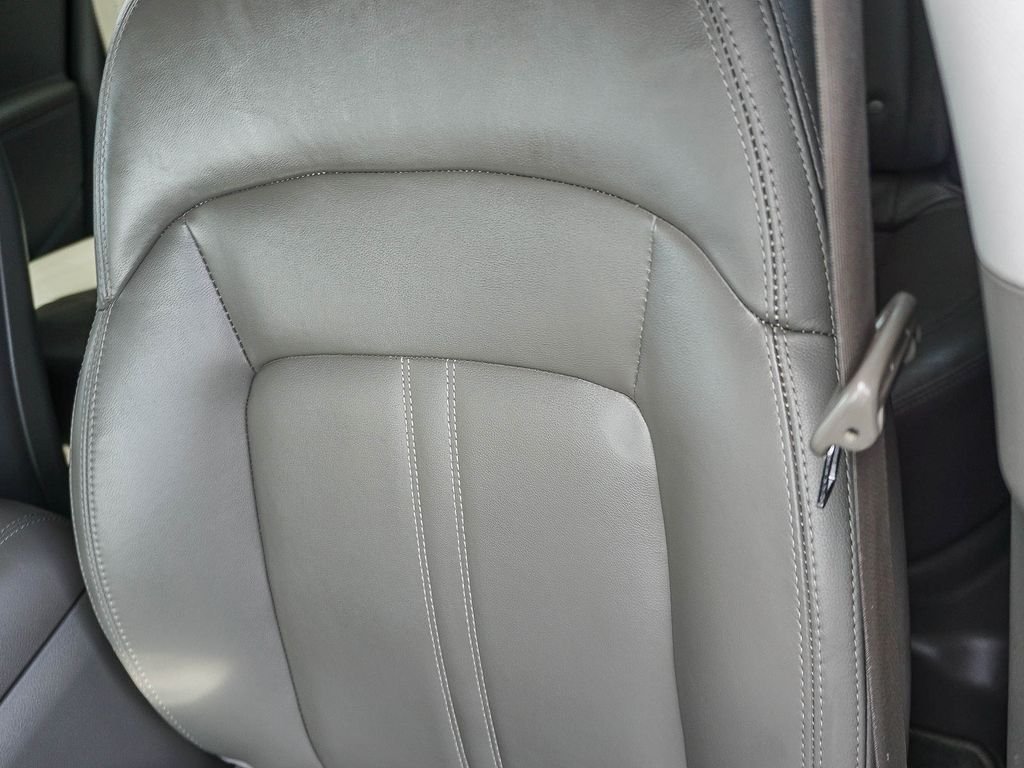 Used 2016 Silver Kia EX image 21