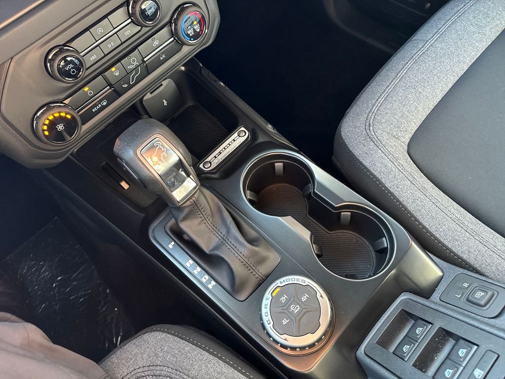 2025 Ford Bronco 4-Door Base - Photo 26