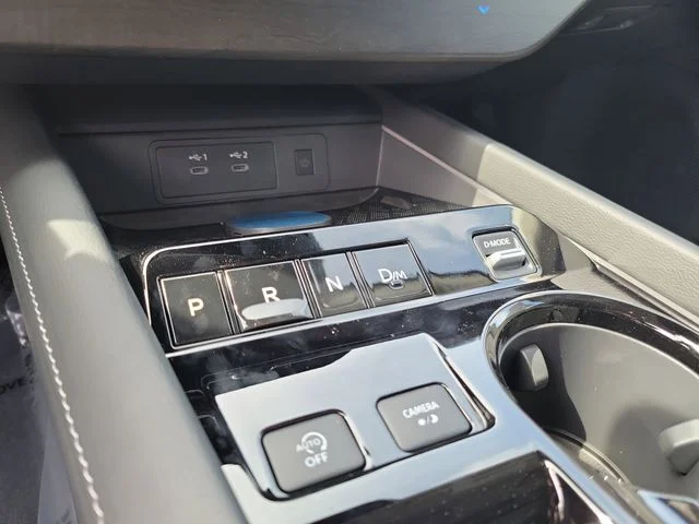 New 2026 Everest White Pearl TriCoat Nissan Platinum image 18