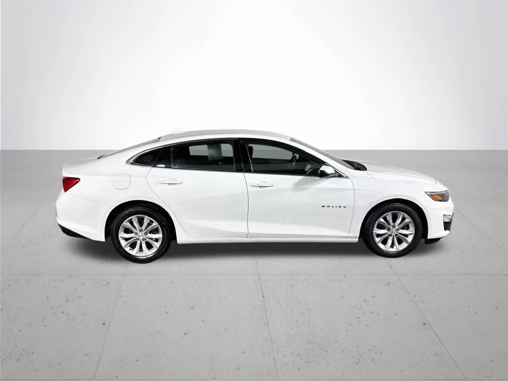 Used 2023 White Chevrolet LT image 5