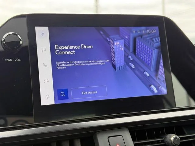 2024 Lexus UX Hybrid 250h - Photo 16