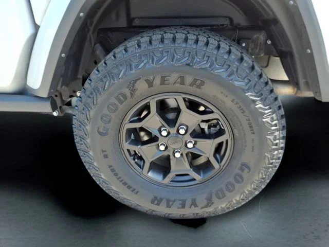 Used 2022 Silver Jeep Willys image 14