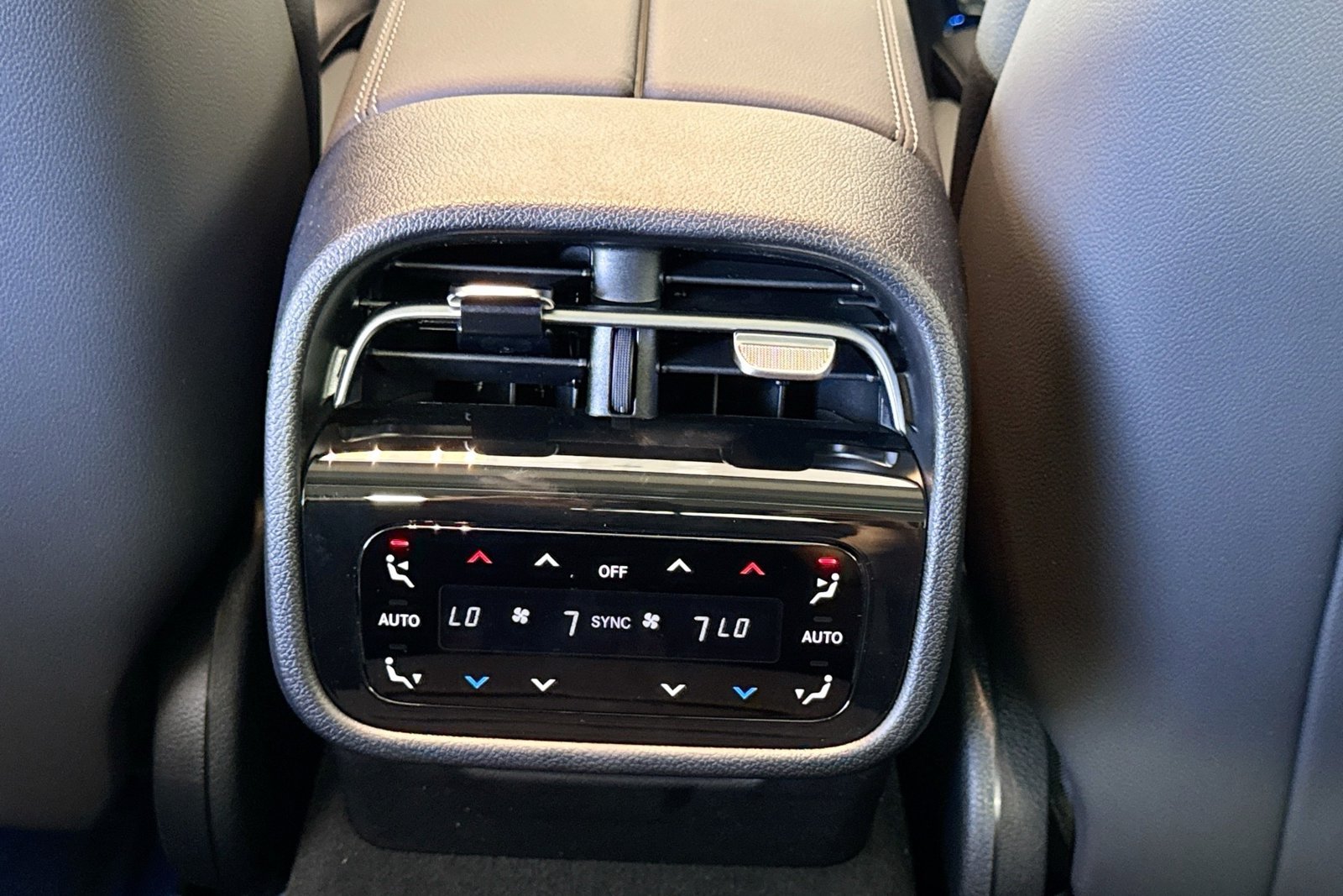 New 2026 Polar White Mercedes-Benz E 350 image 23