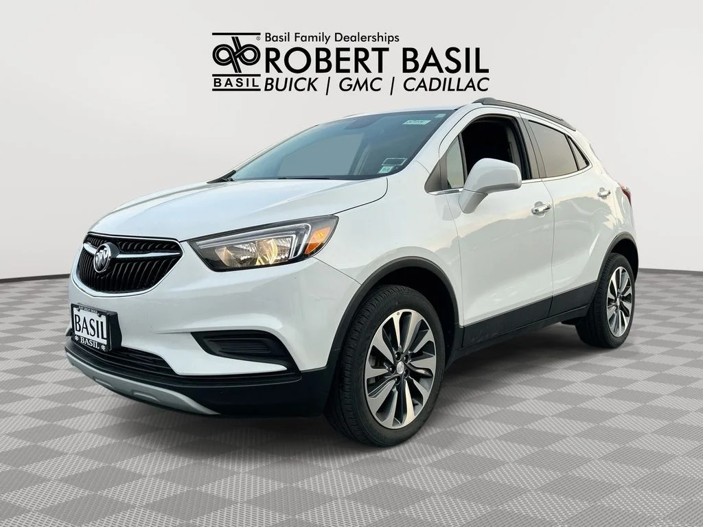 Used 2022 White Buick Preferred image 1