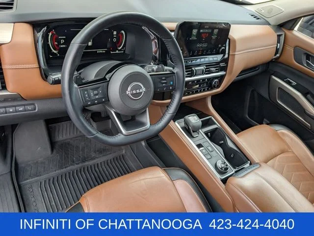 Used 2023 Black Nissan Platinum image 4