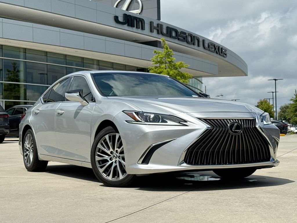 Used 2019 Silver Lexus 350 image 1