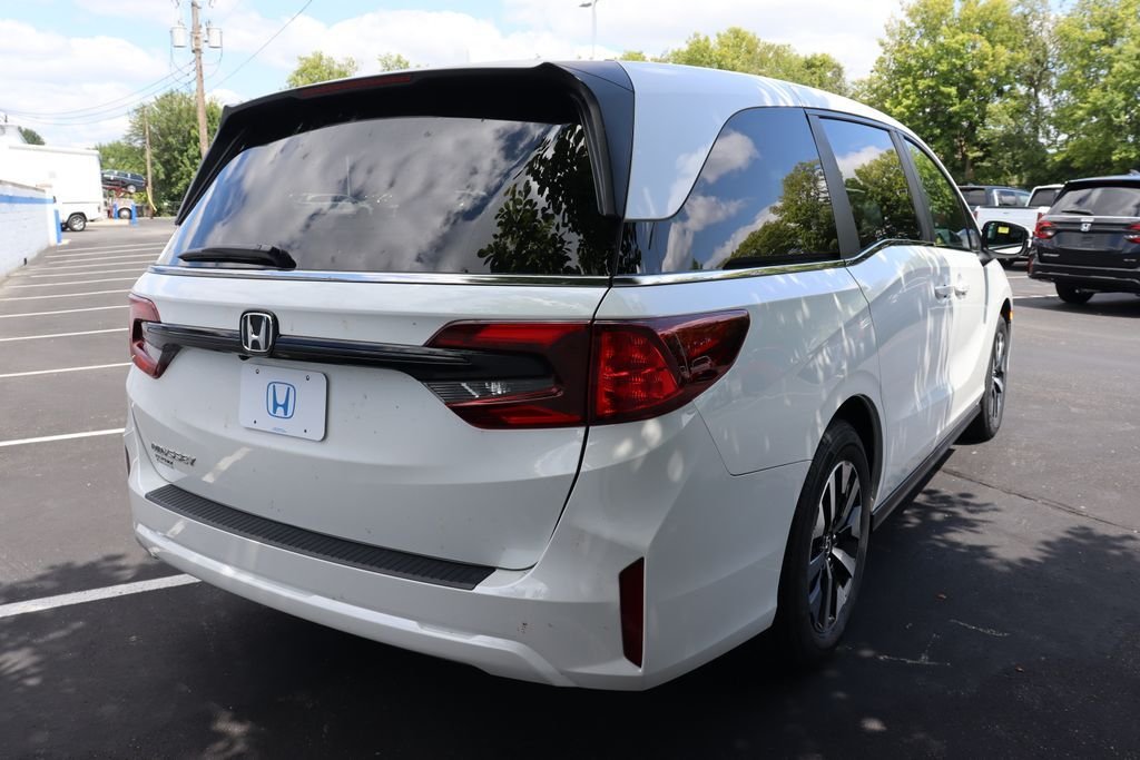 New 2026 Platinum White Pearl Honda EX-L image 5