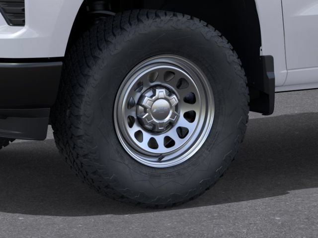 New 2026 Summit White Chevrolet WT image 9