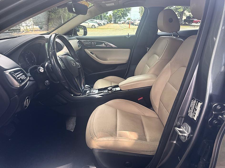 Used 2017 Graphite Shadow INFINITI Premium image 11
